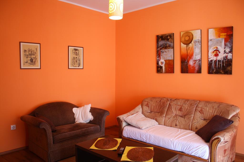 Sendy Apartament *